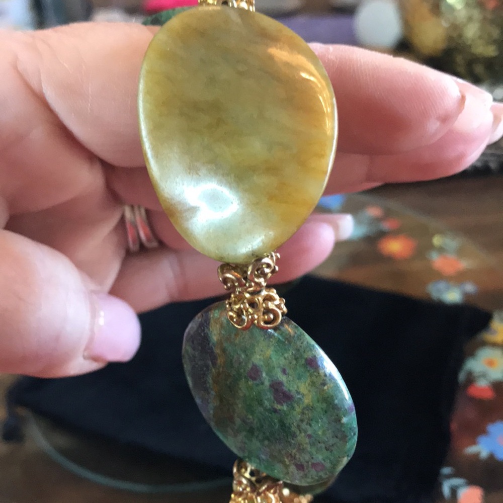 VTG - Natural yellow Jadeite and Ruby Zoisite - Picture 4 of 9